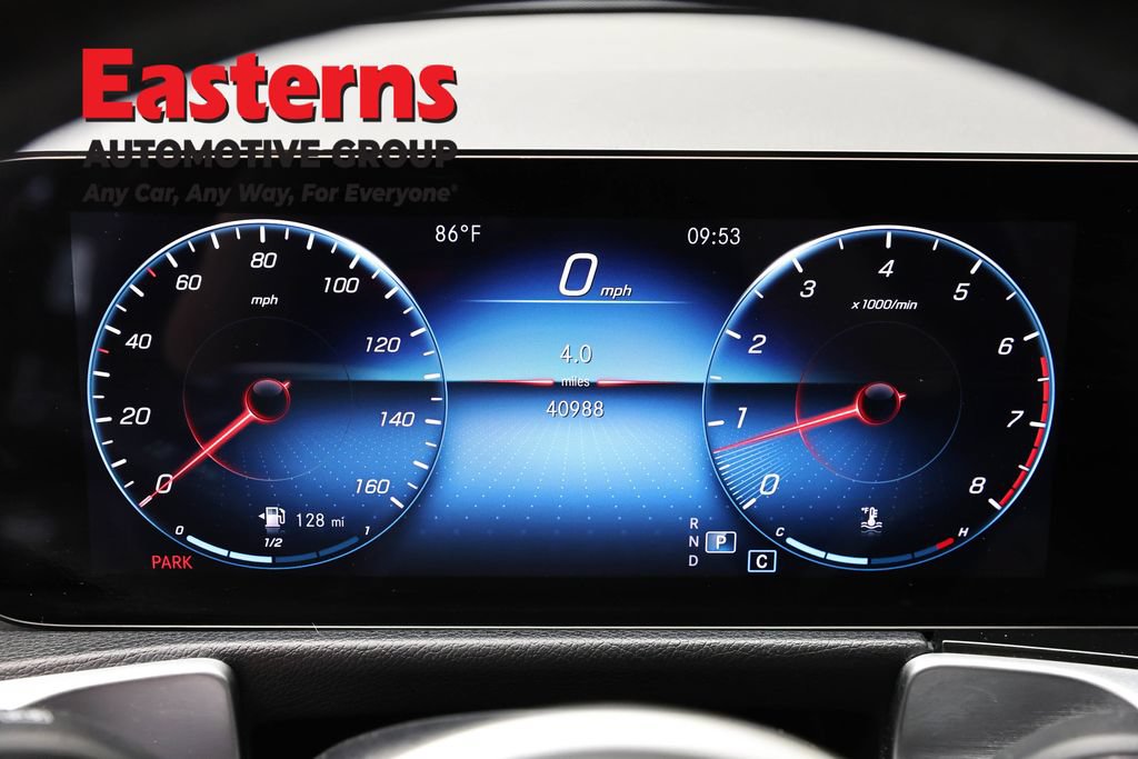 Used 2022 Mercedes-Benz GLB 250 4MATIC image 16