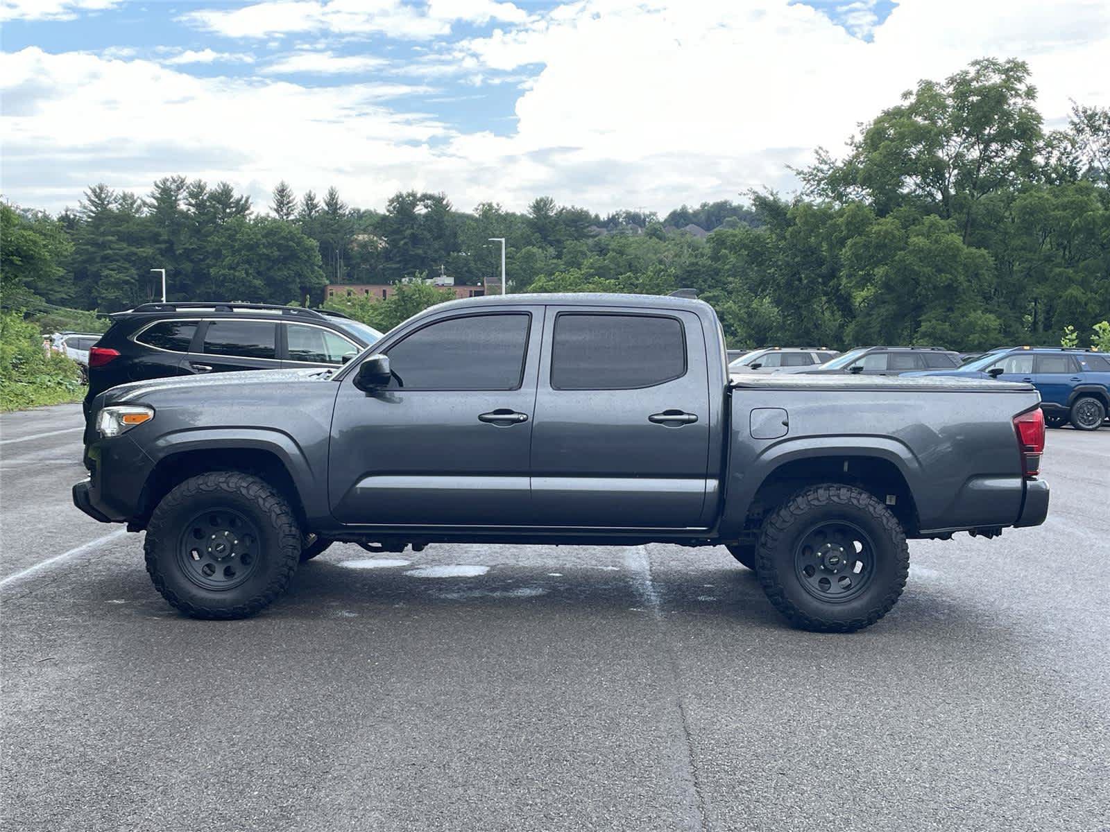 Used 2021 Toyota Tacoma SR AWD/4WD image 2