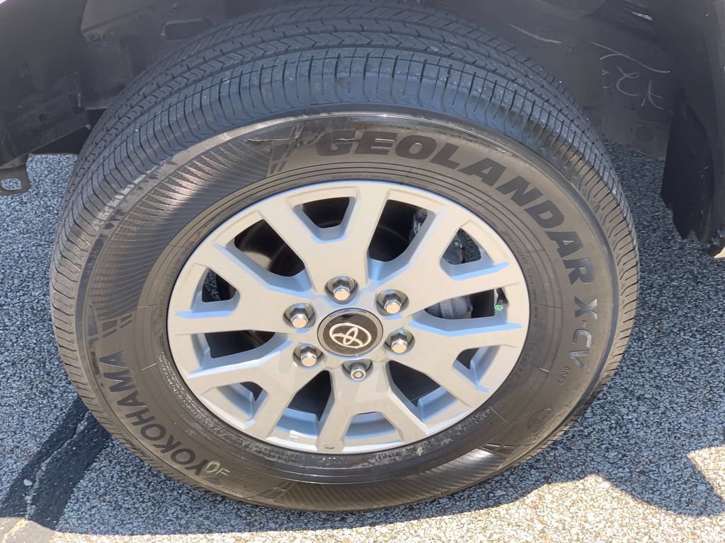 Used 2025 Toyota Tacoma SR RWD image 31