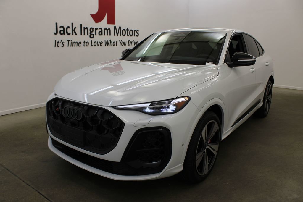 New 2026 Audi SQ5 Premium Plus image 2