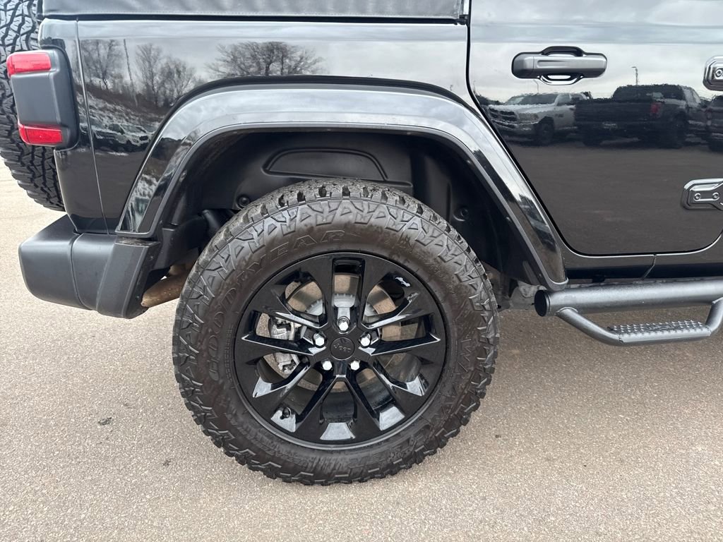 Used 2021 Jeep Wrangler Unlimited Sahara w/ Cold Weather Group image 33