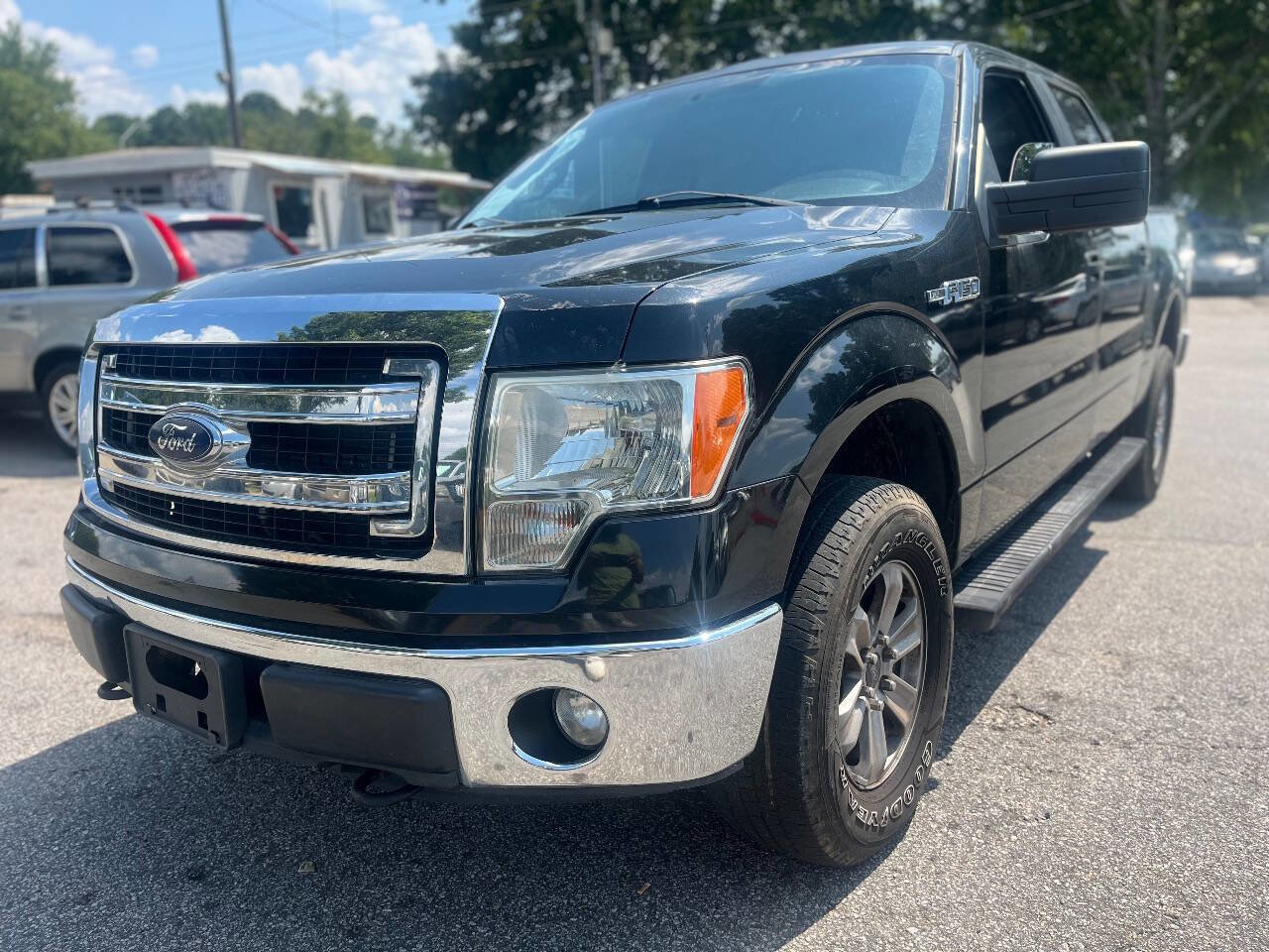 Used 2014 Ford F150 XLT w/ Trailer Tow Package image 1