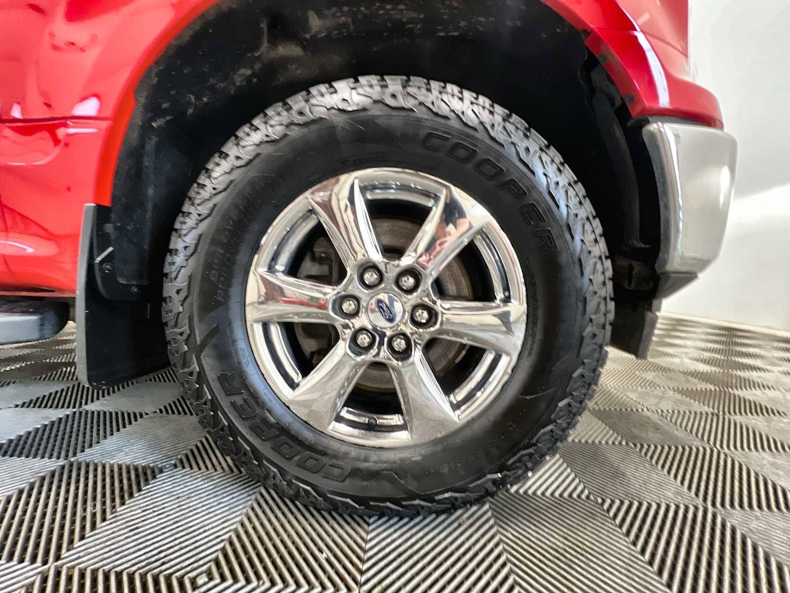 Used 2019 Ford F150 XLT w/ XTR Package image 18