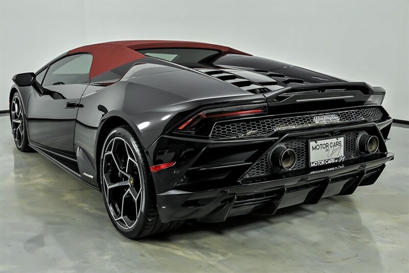 Used 2020 Lamborghini Huracan EVO AWD/4WD image 14
