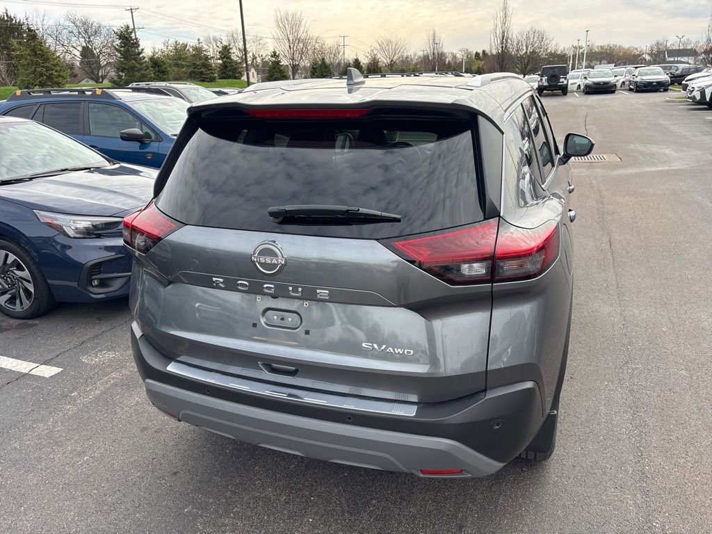 Used 2023 Nissan Rogue SV w/ SV Premium B Package AWD/4WD image 3