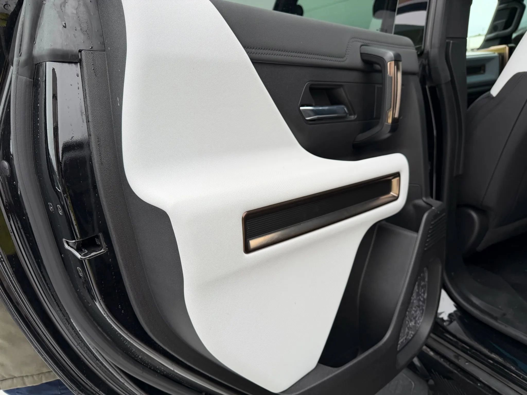 Used 2024 GMC Hummer EV 2X image 21