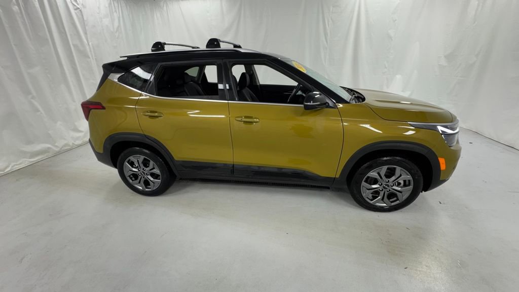 Used 2024 Kia Seltos S image 2