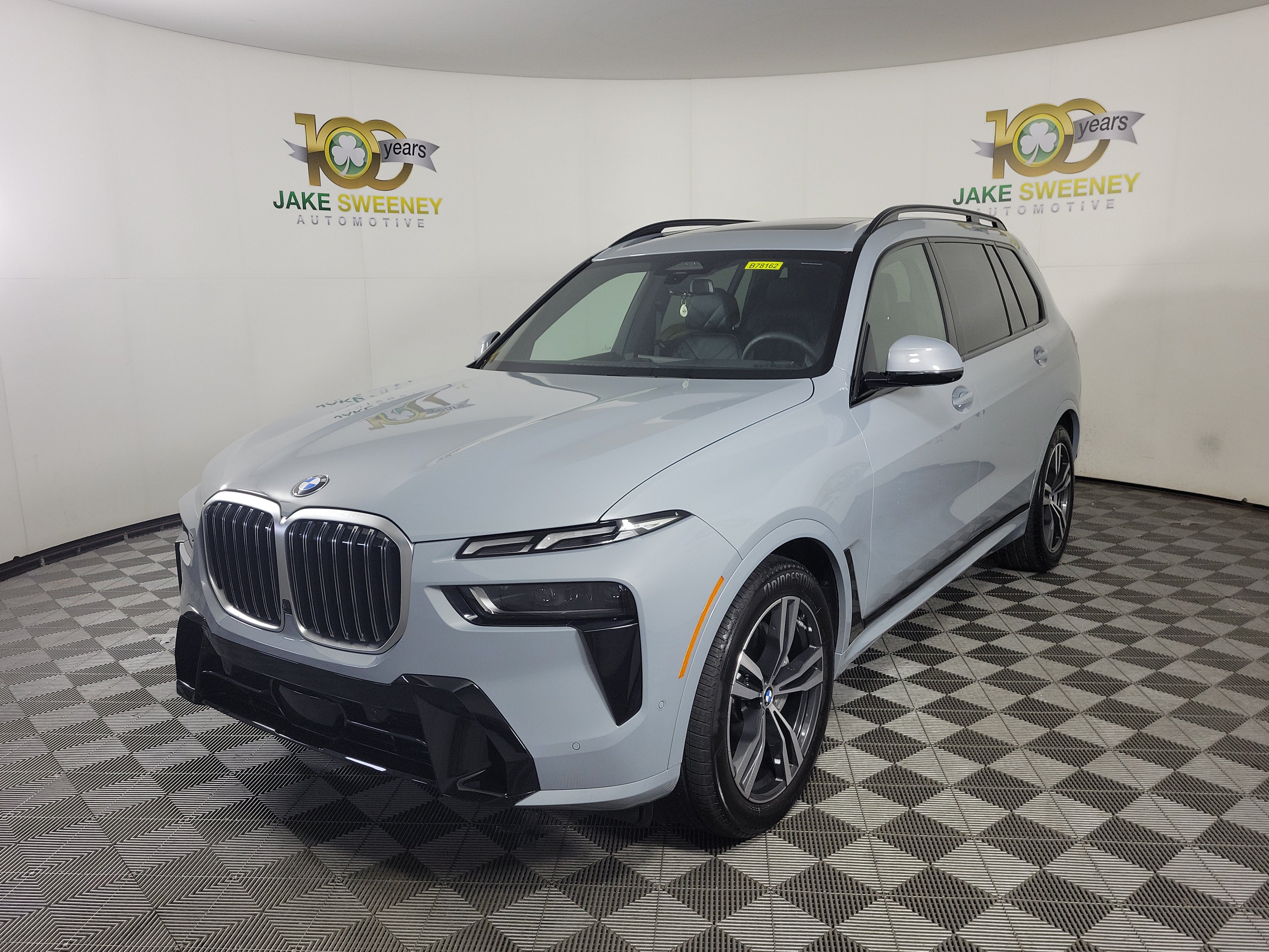 Certified 2025 BMW X7 xDrive40i w/ M Sport Package AWD/4WD image 3