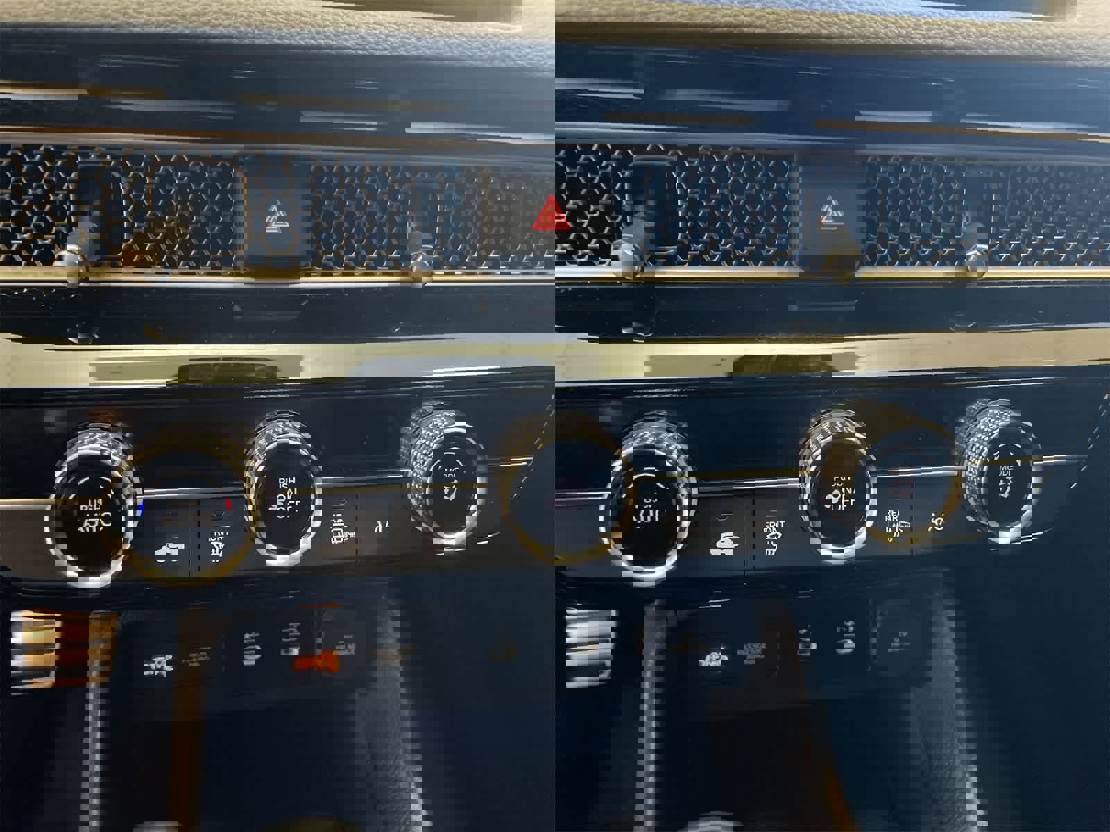 Used 2025 Honda Civic Sport image 28