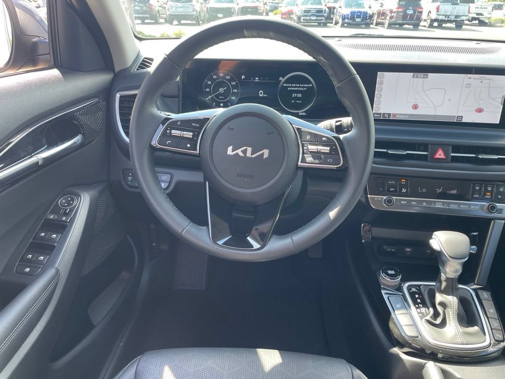 Used 2026 Kia Seltos EX w/ EX Sunroof Package AWD/4WD image 13