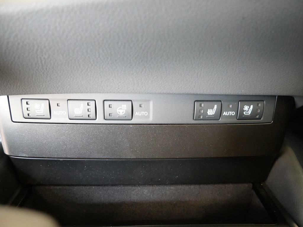 Certified 2025 Lexus ES 350 w/ Premium Package image 34