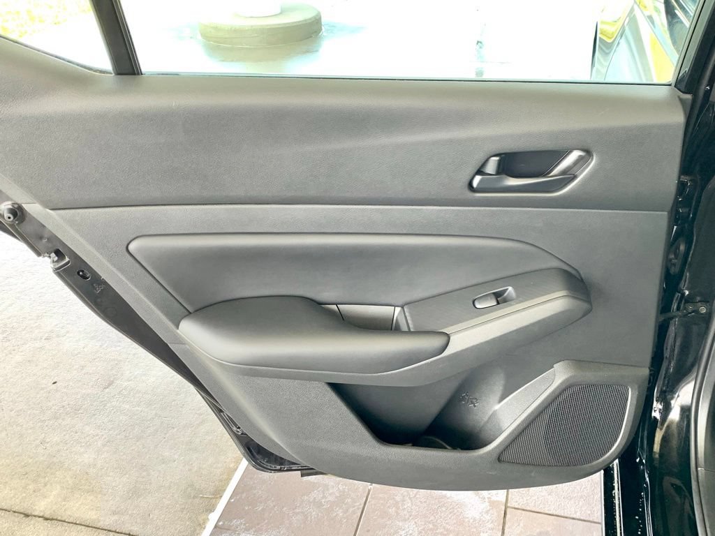 Used 2023 Nissan Altima 2.5 S FWD image 17