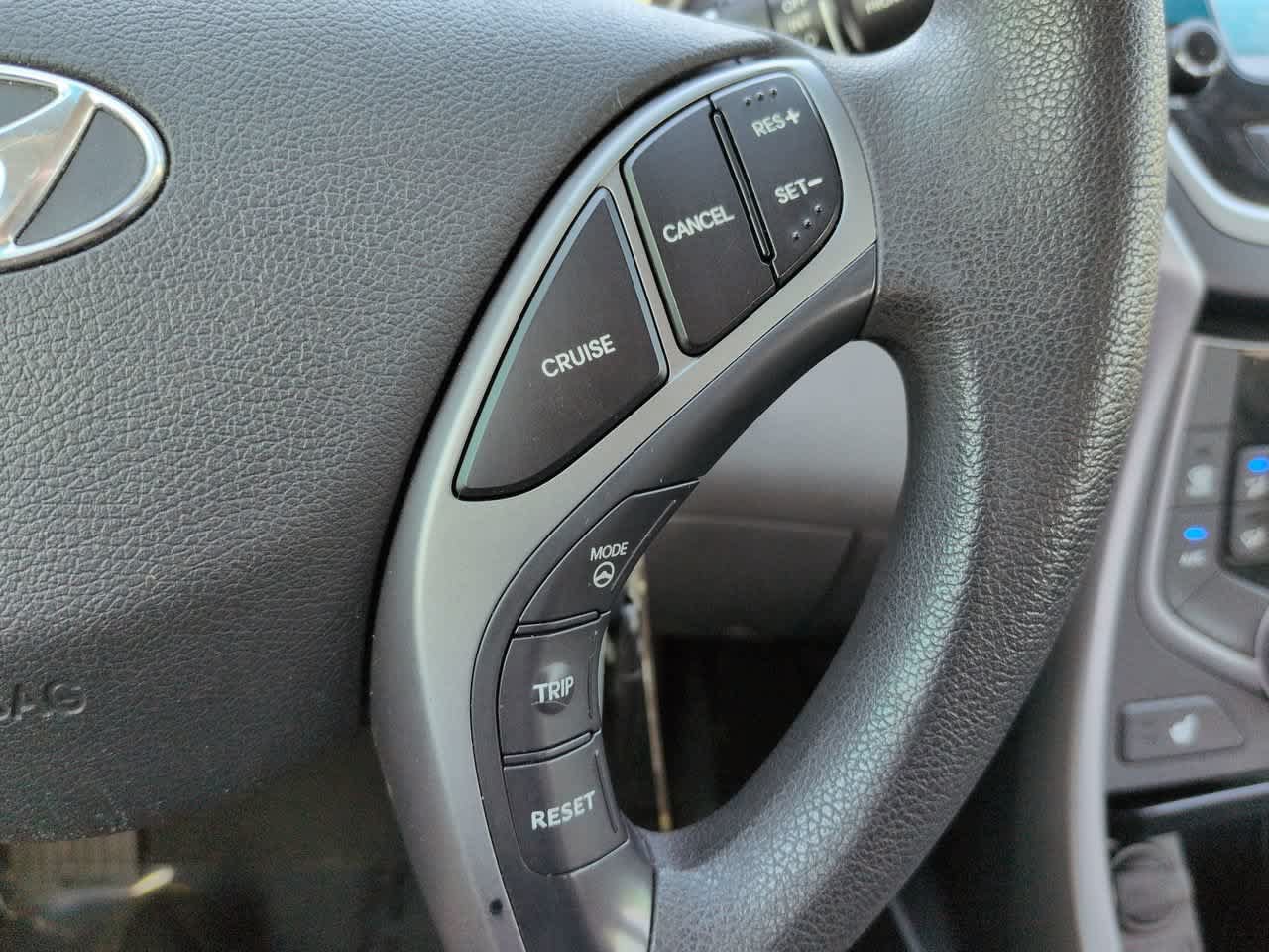 Used 2014 Hyundai Elantra SE w/ Option Group 02 FWD image 24