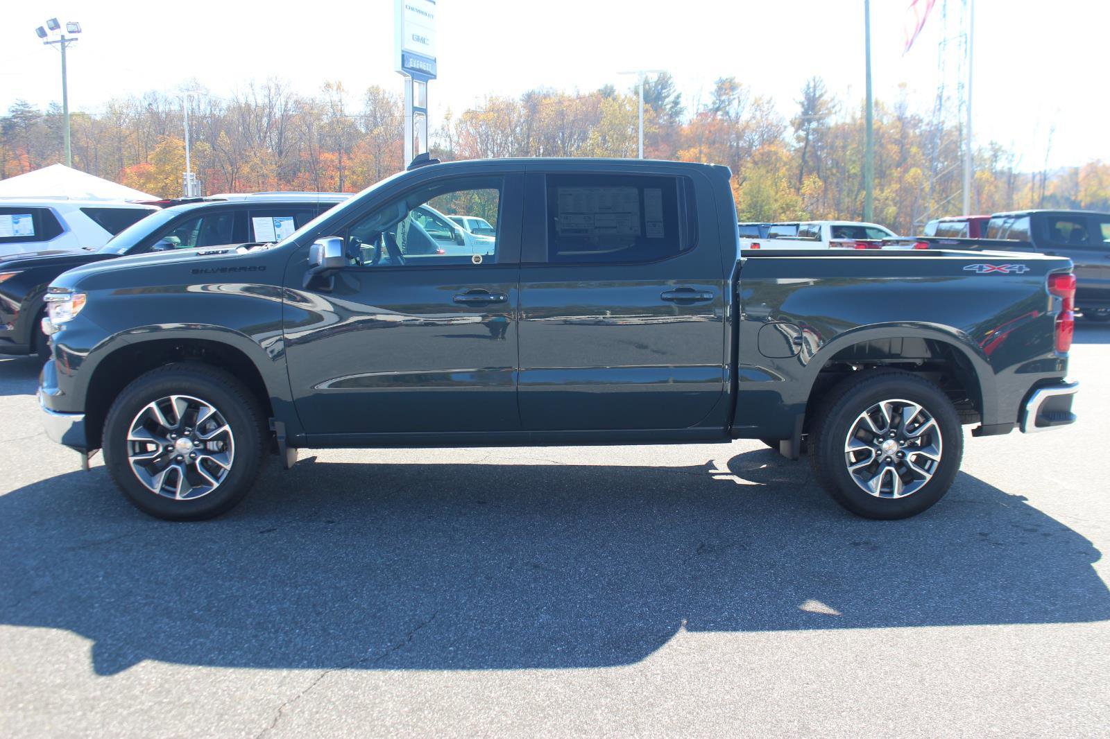 New 2026 Chevrolet Silverado 1500 LT w/ All Star Edition Plus image 4