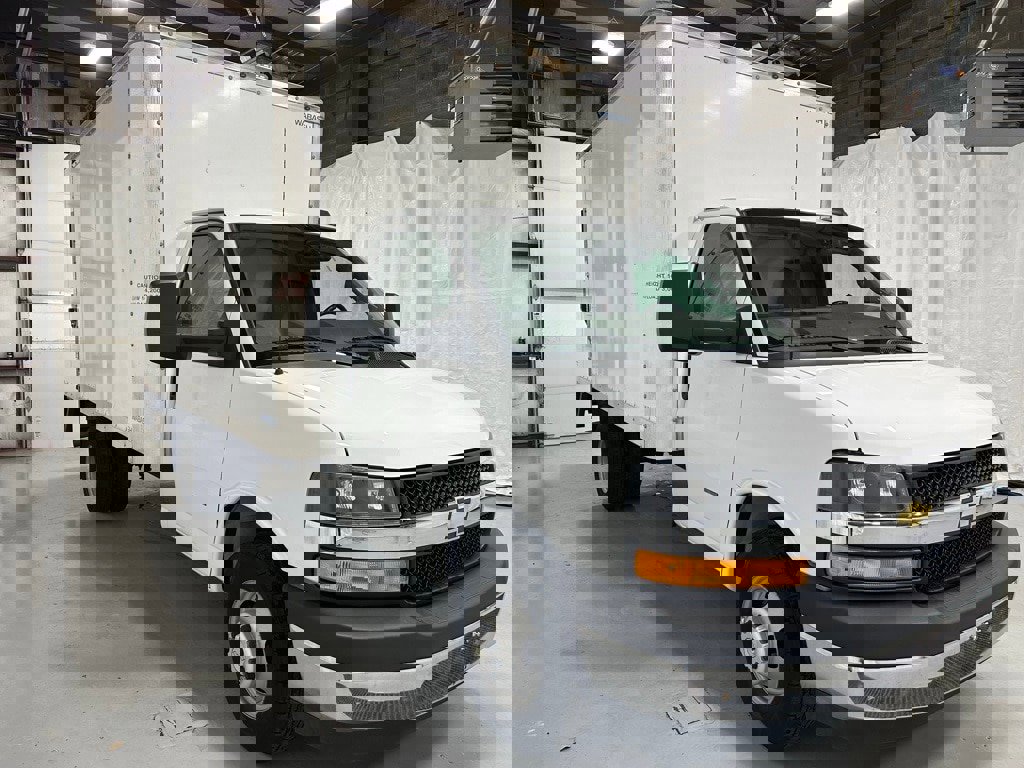 Used 2022 Chevrolet Express 3500 w/ Power Convenience Package image 1