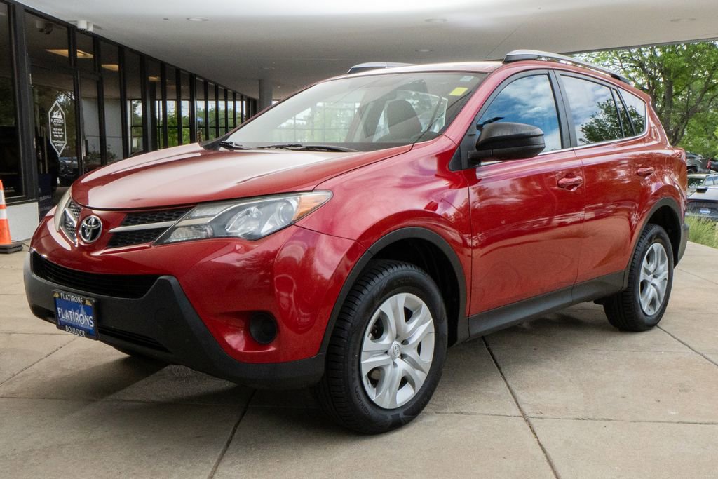 Used 2014 Toyota RAV4 LE AWD/4WD image 3