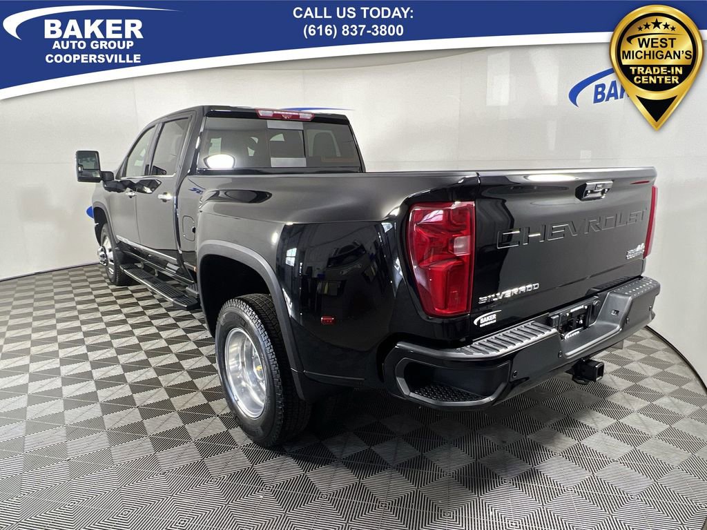 Used 2025 Chevrolet Silverado 3500 High Country w/ Technology Package image 7