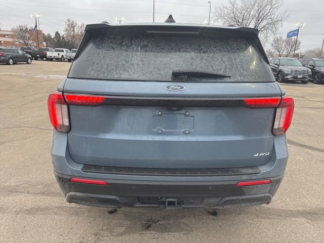 Used 2025 Ford Explorer ST-Line w/ Premium Package image 9