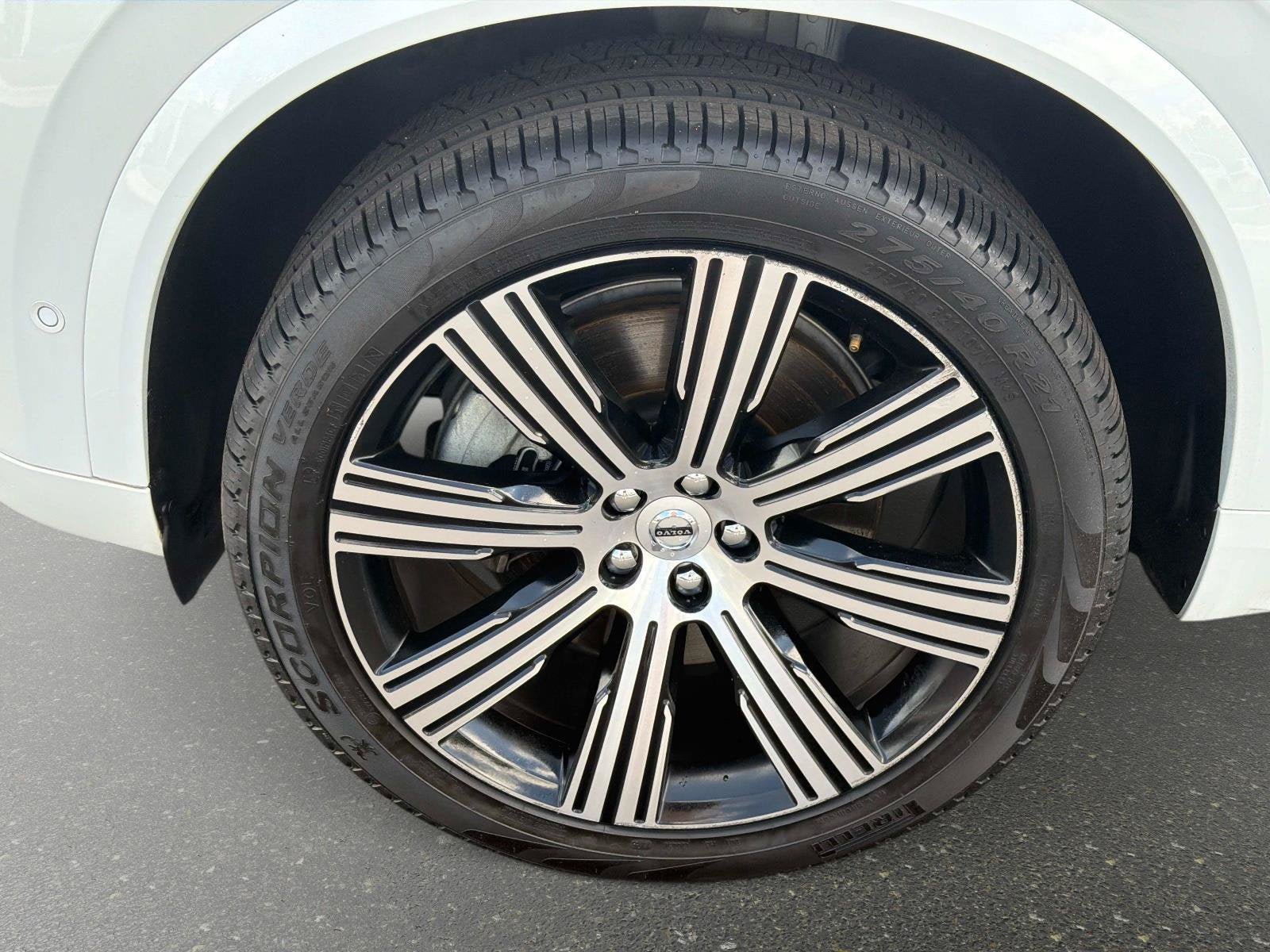 Used 2024 Volvo XC90 T8 Ultimate w/ Protection Package Premier AWD/4WD image 10