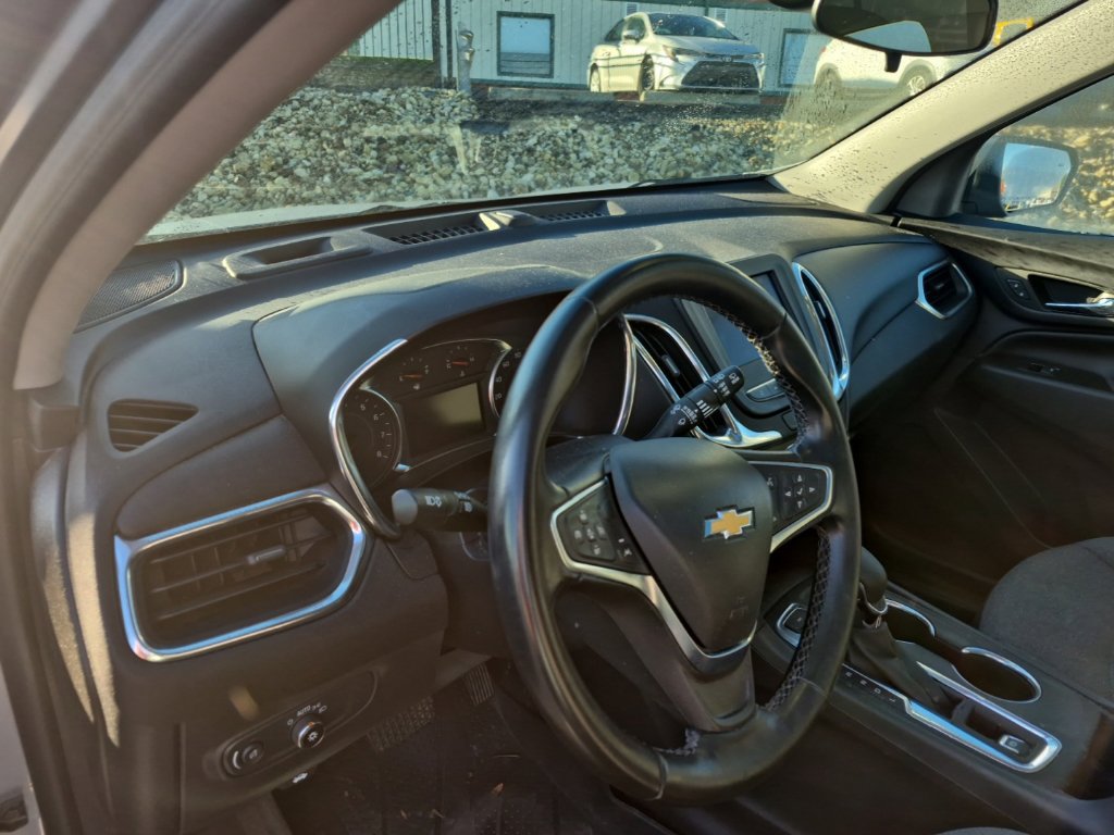 Used 2024 Chevrolet Equinox LT w/ LPO, Floor Liner Package AWD/4WD image 10