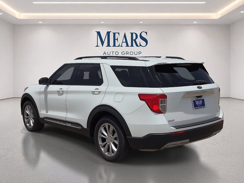 Used 2020 Ford Explorer XLT w/ Equipment Group 202A RWD image 3