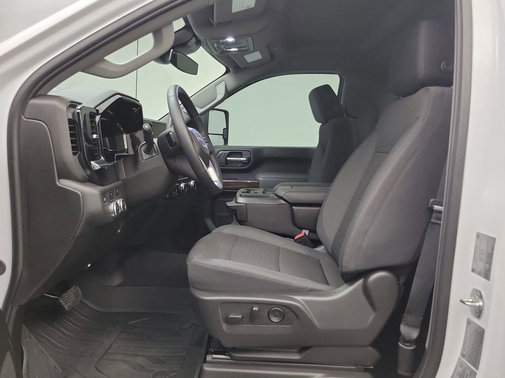 Used 2025 GMC Sierra 3500 SLE w/ SLE Convenience Package image 5