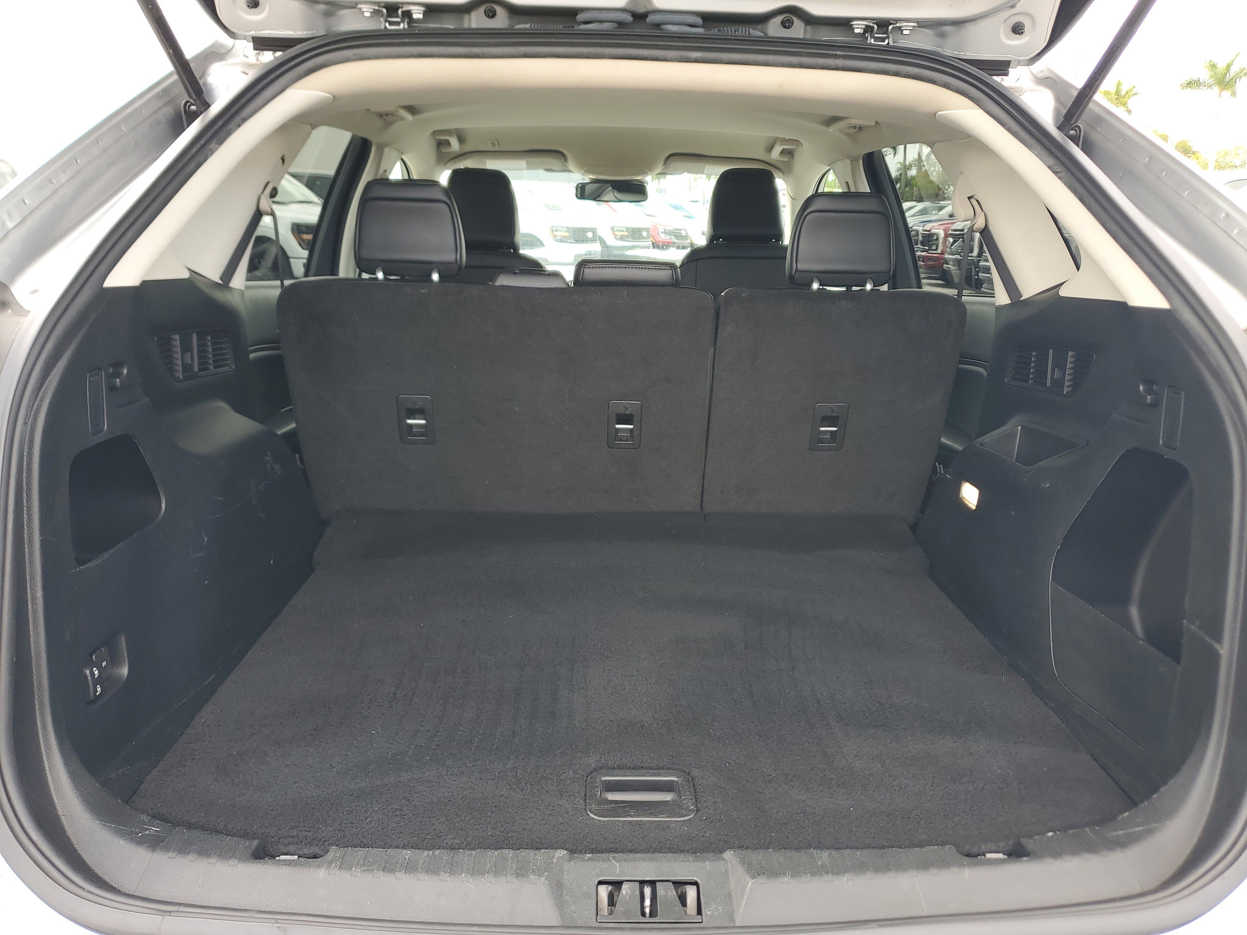 Used 2022 Ford Edge SEL image 15