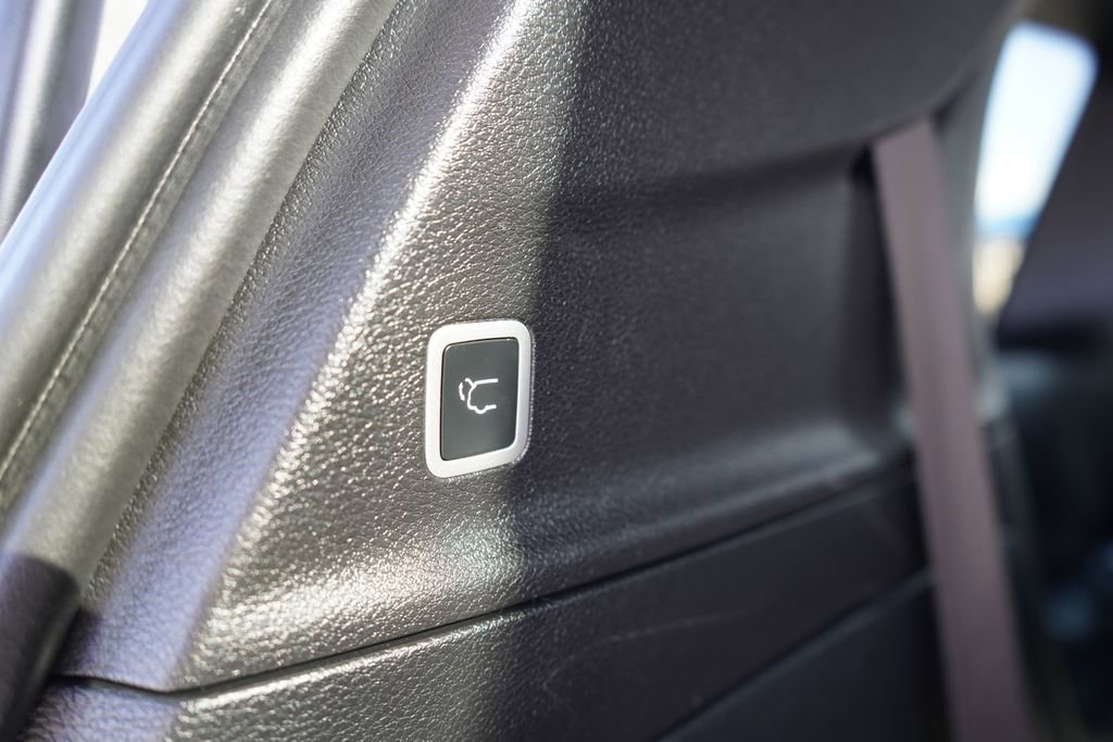 Used 2025 Chrysler Pacifica Select FWD image 26
