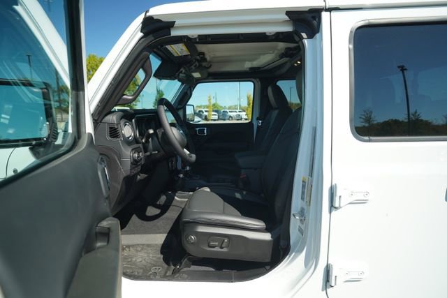 New 2025 Jeep Gladiator Sport image 11