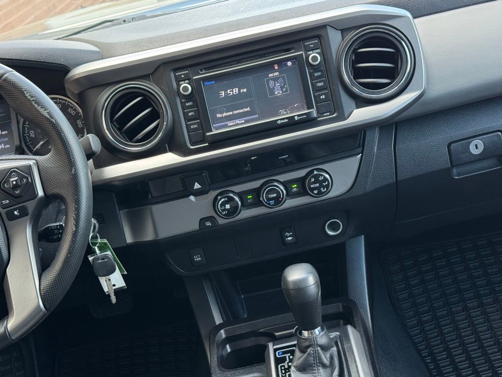 Used 2016 Toyota Tacoma SR5 w/ Towing Package RWD image 5