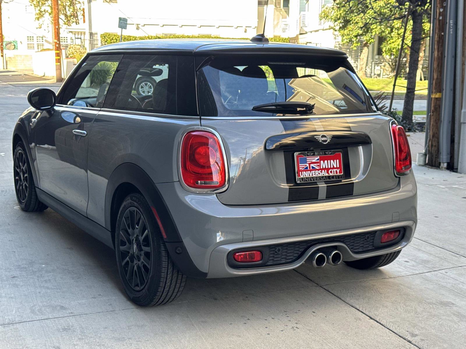 Used 2020 MINI Cooper S image 3