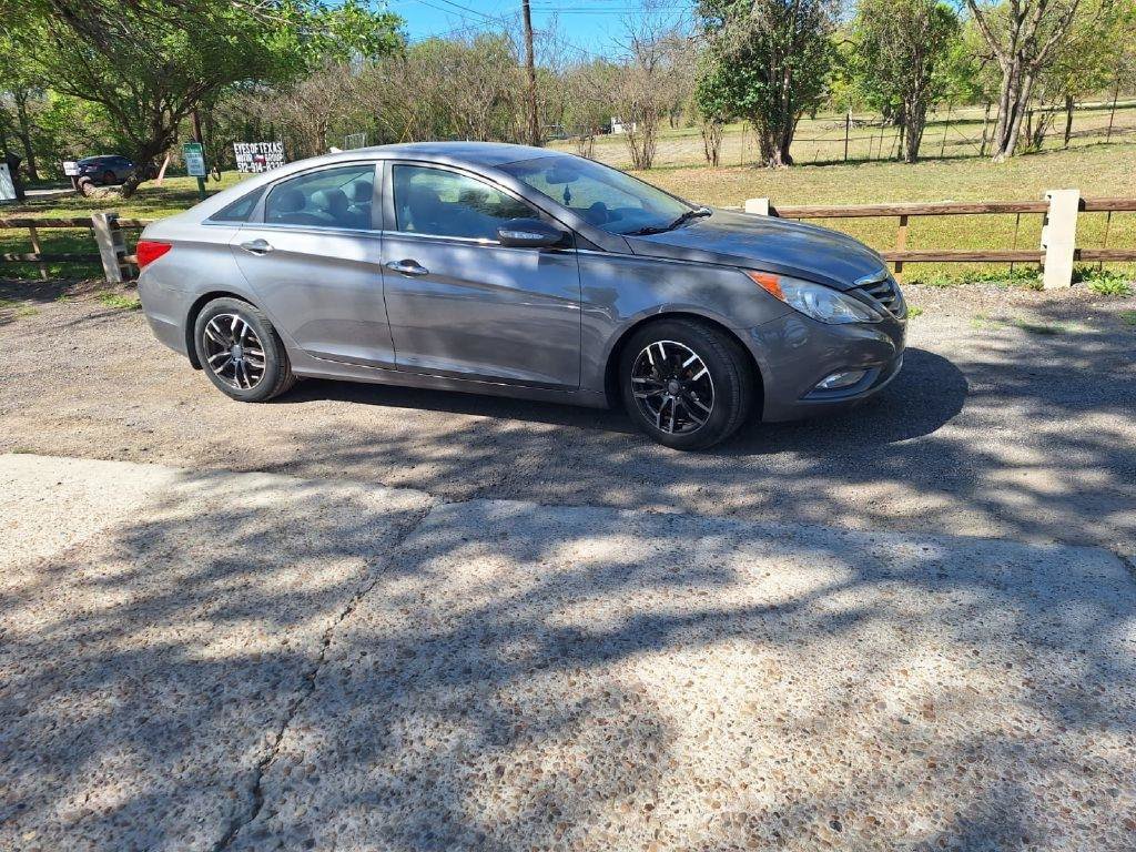 Used 2011 Hyundai Sonata Limited w/ Navigation Pkg 5 FWD image 32
