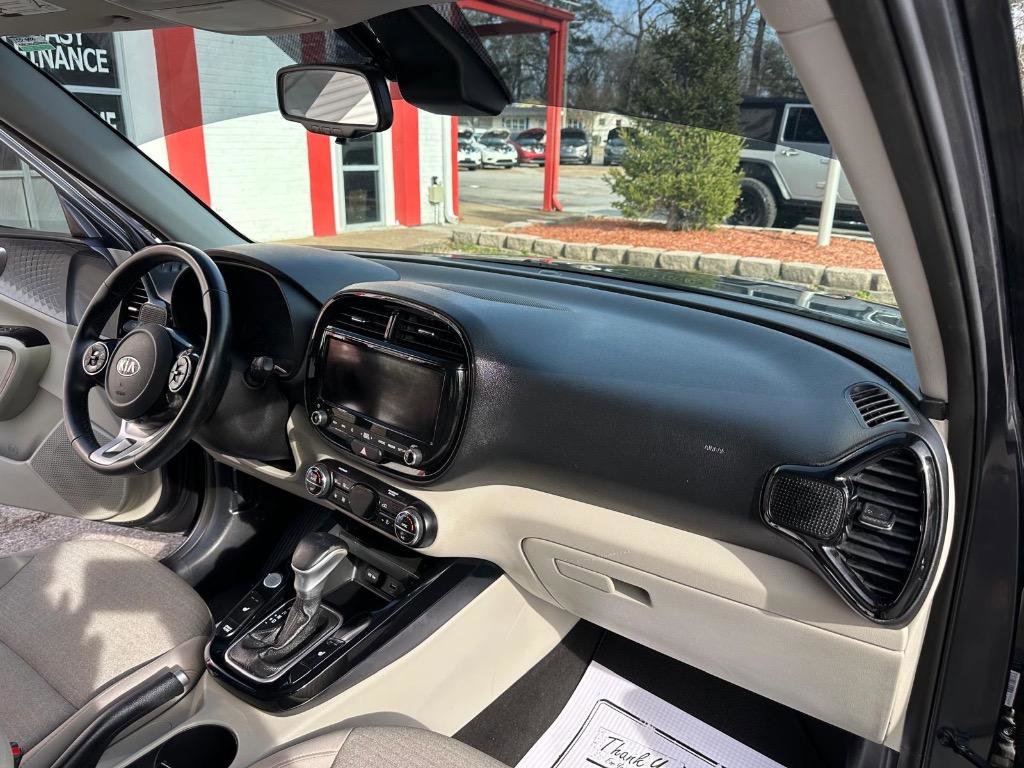 Used 2021 Kia Soul EX FWD image 48