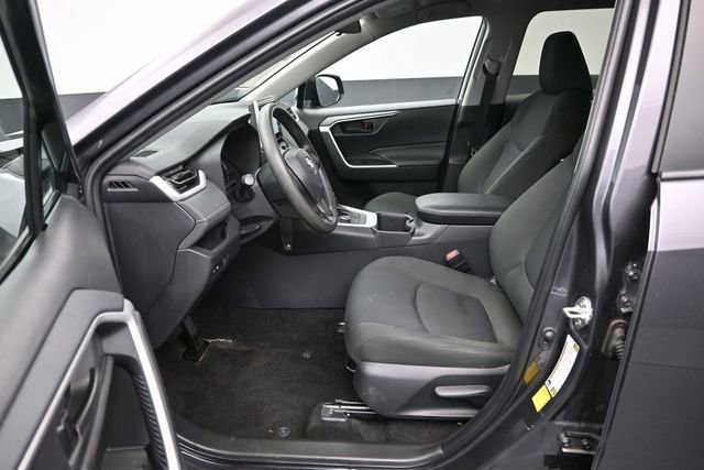 Certified 2025 Toyota RAV4 LE AWD/4WD image 11