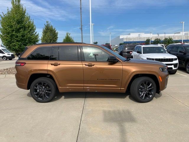 New 2026 Jeep Grand Cherokee Limited AWD/4WD image 5