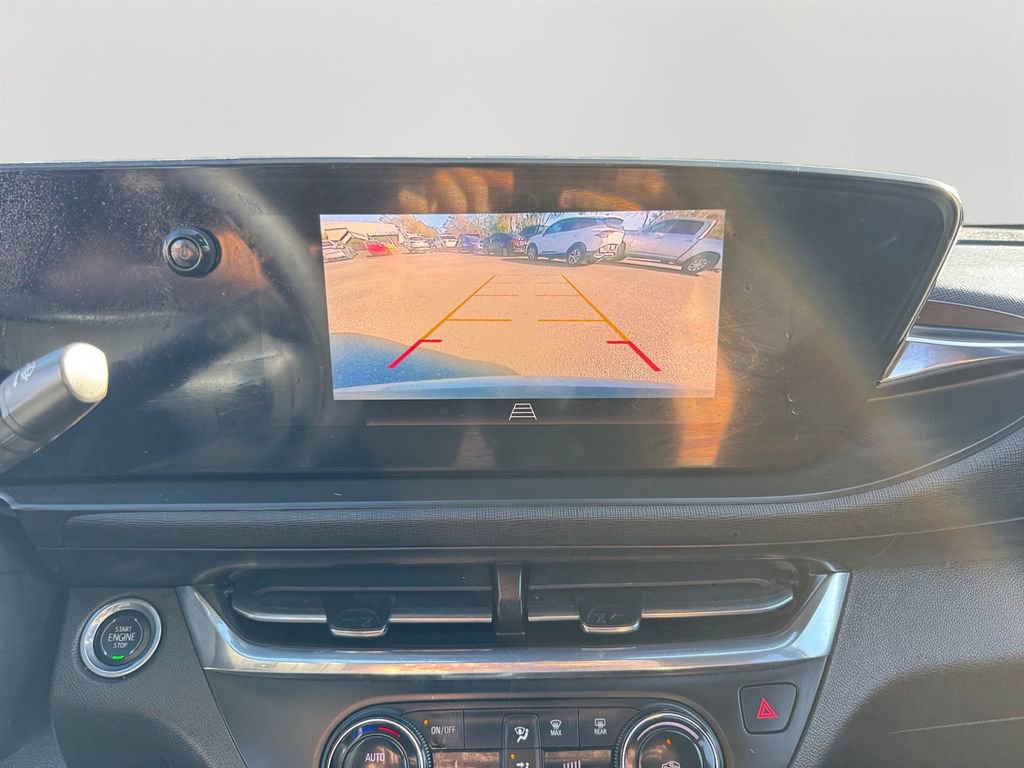 Used 2025 Buick Envista Preferred image 26