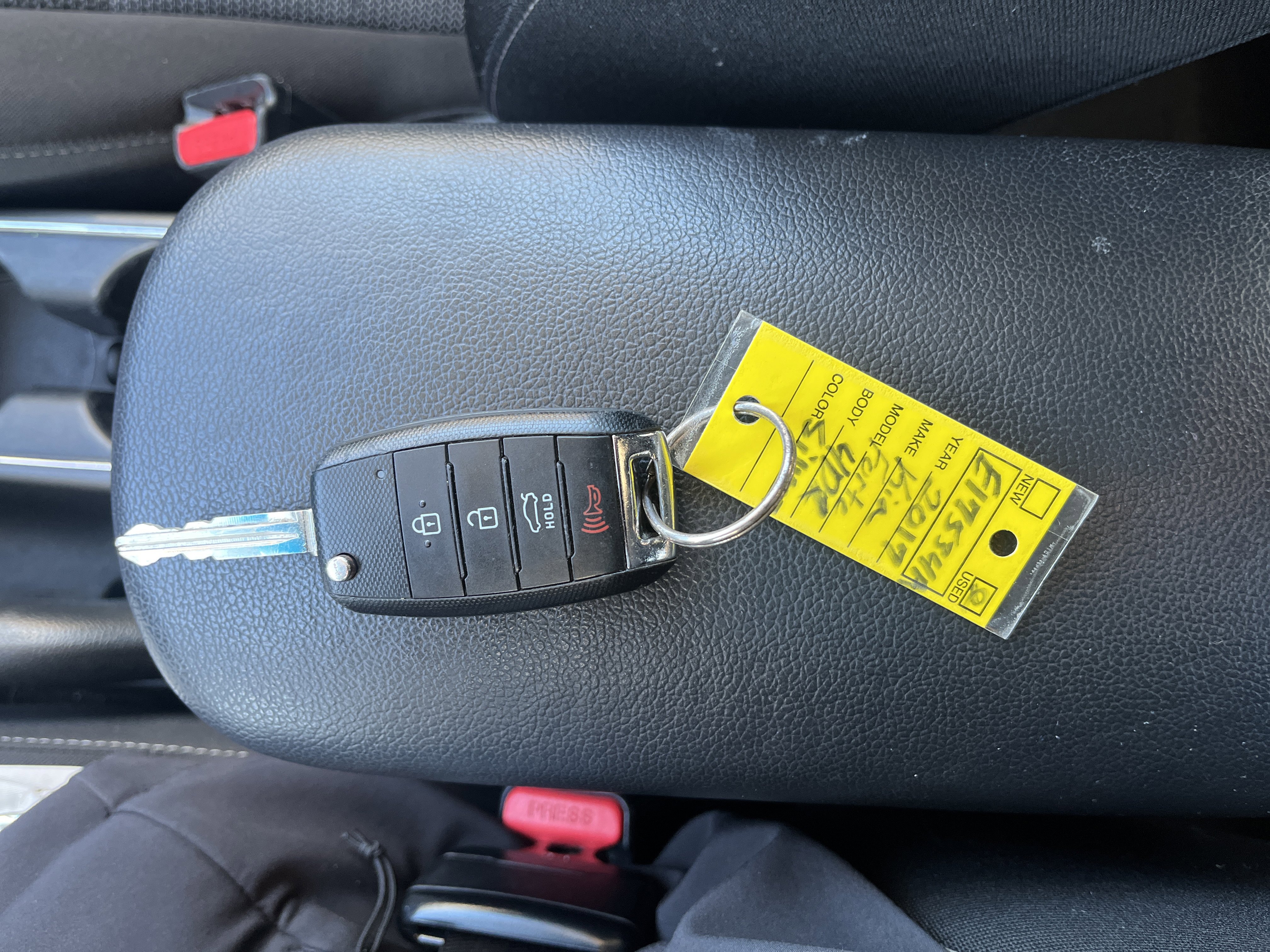 Used 2017 Kia Forte LX image 23