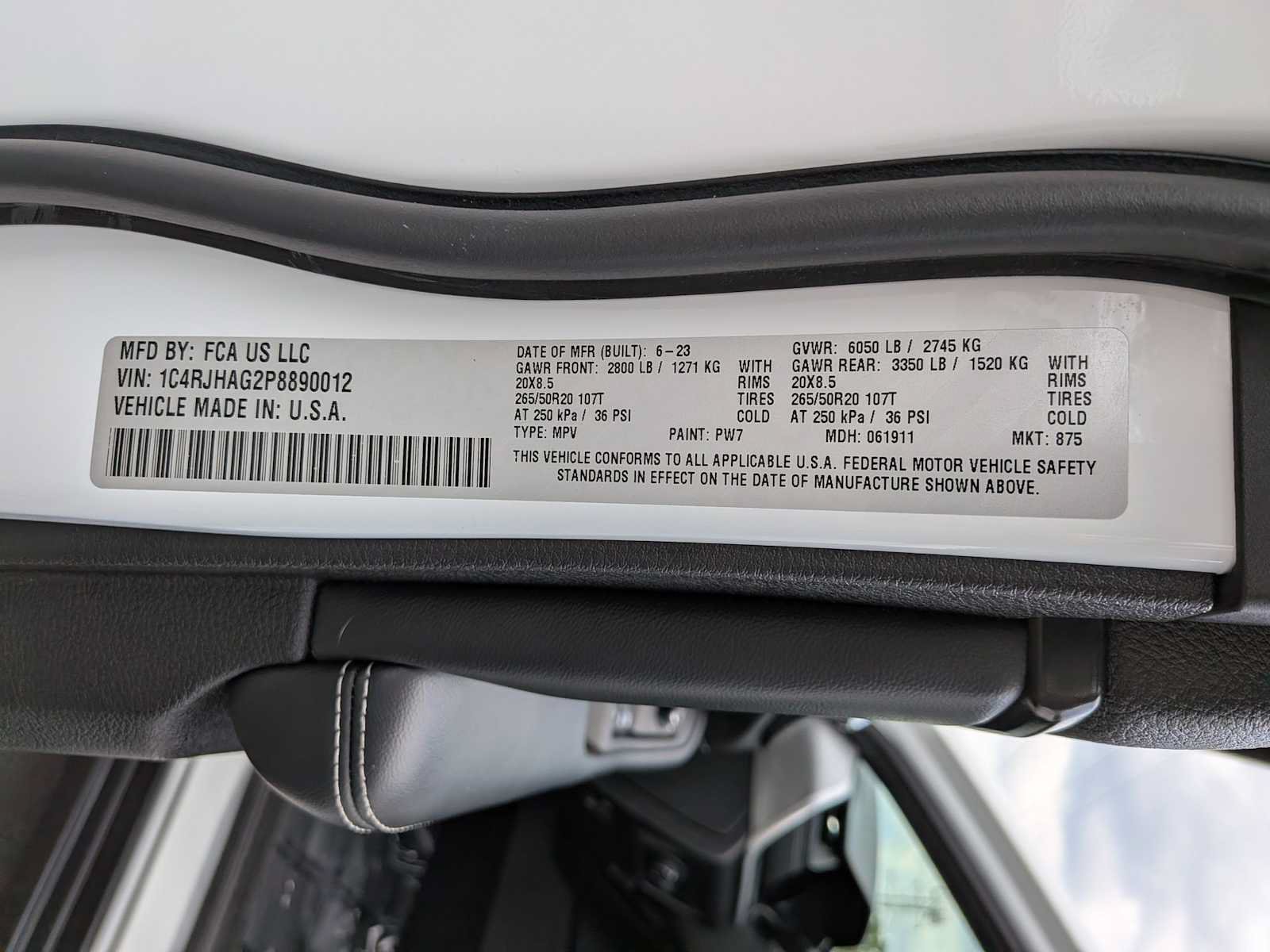 Used 2023 Jeep Grand Cherokee Altitude AWD/4WD image 37