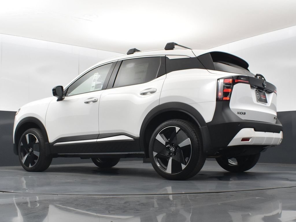 New 2026 Nissan Kicks SR w/ Cold Weather Package AWD/4WD image 39