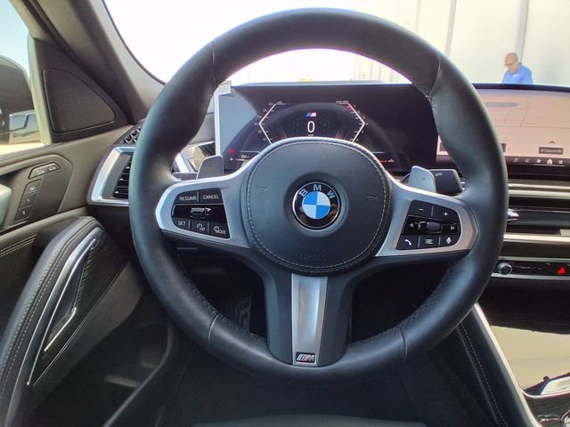 Used 2025 BMW X6 xDrive40i w/ Parking Assistance Package AWD/4WD image 11