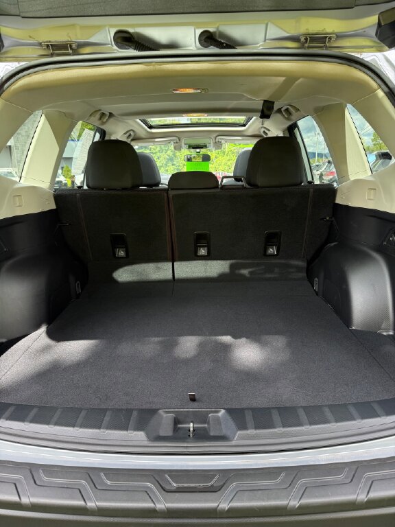 Used 2020 Subaru Forester Premium image 18