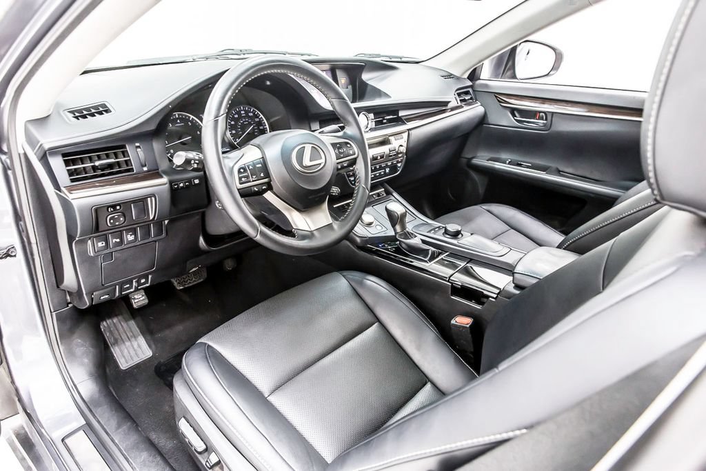 Used 2018 Lexus ES 350 w/ Premier Package FWD image 30
