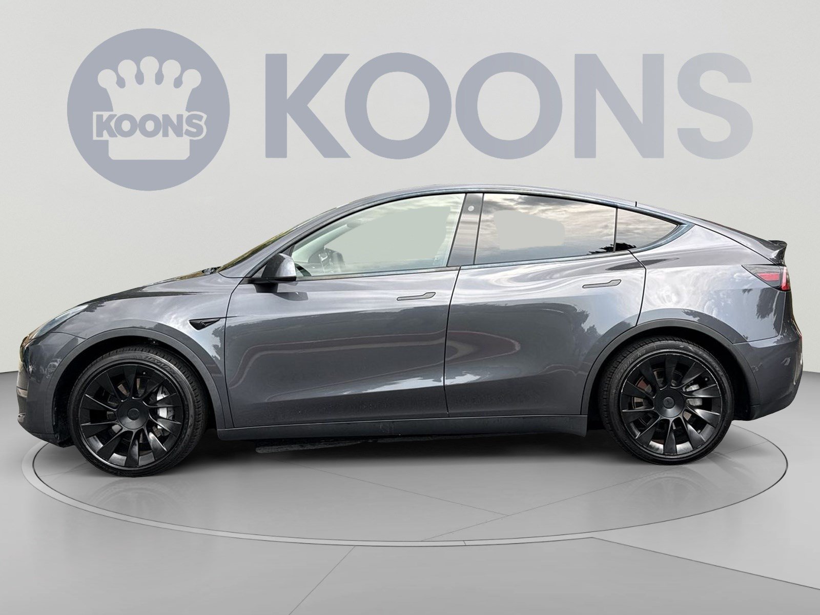 Used 2021 Tesla Model Y Long Range AWD/4WD image 2