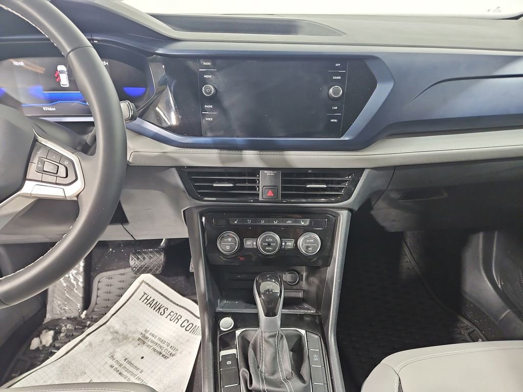 Certified 2024 Volkswagen Taos SE image 19