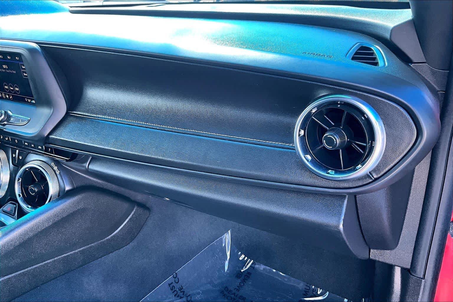Used 2022 Chevrolet Camaro LT RWD image 17