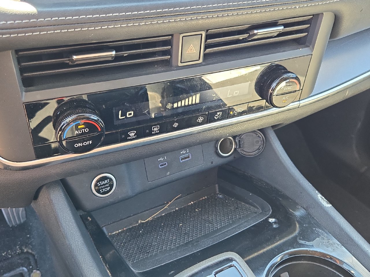Used 2023 Nissan Rogue SV FWD image 19