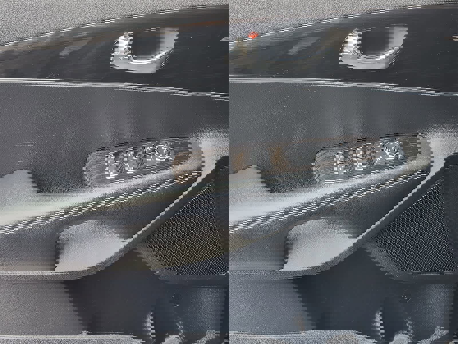 Used 2019 Kia Sorento S image 21