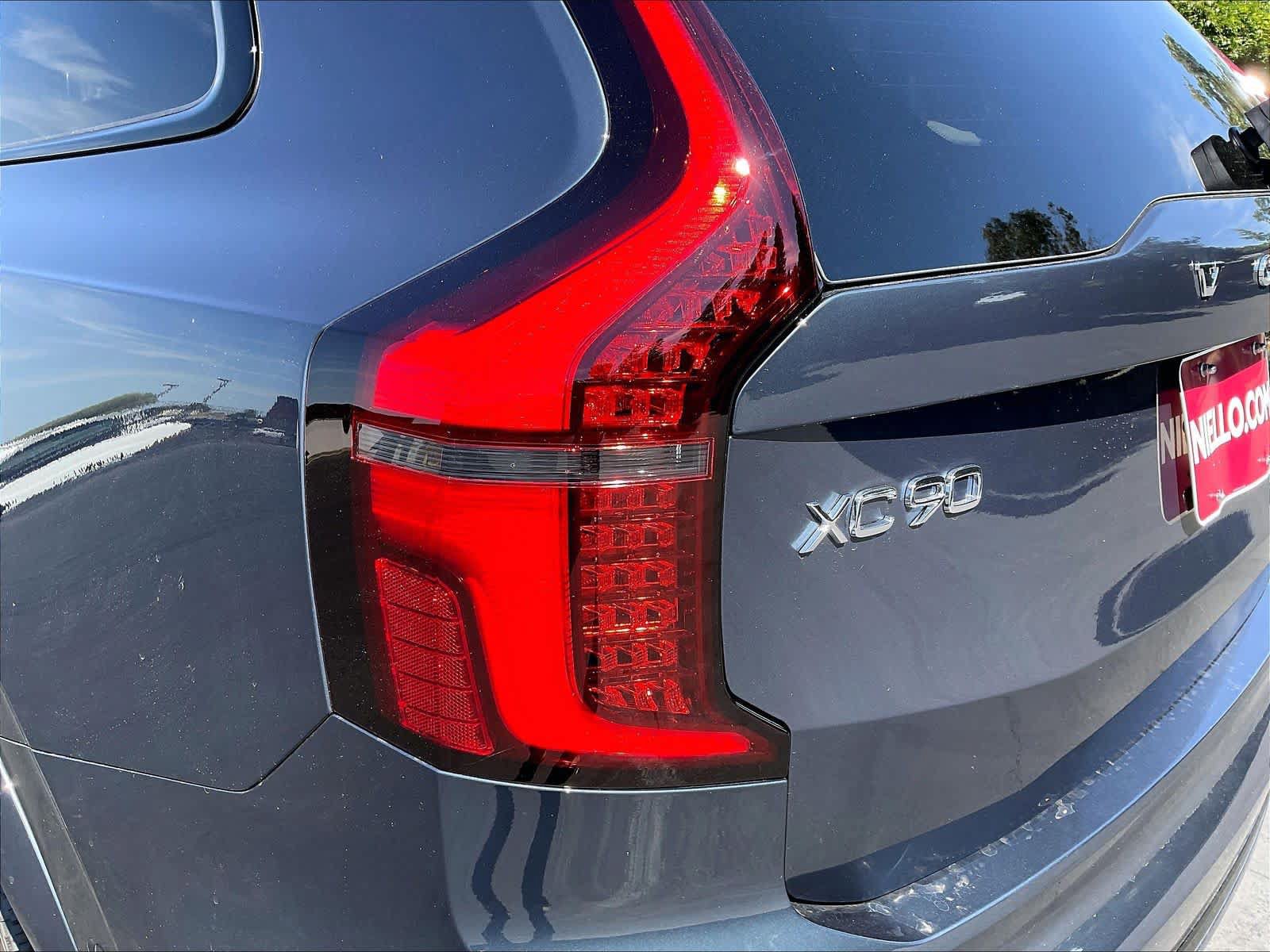 New 2026 Volvo XC90 T8 Ultra w/ Protection Package AWD/4WD image 25