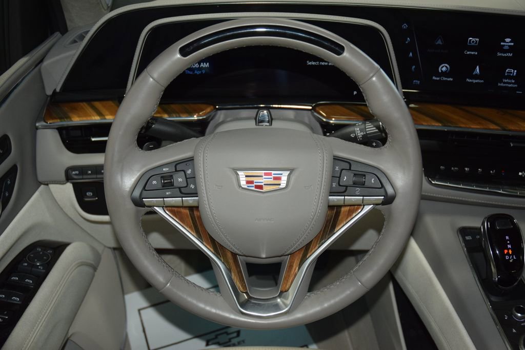 Used 2024 Cadillac Escalade ESV Sport Platinum w/ LPO, ONYX Package AWD/4WD image 36