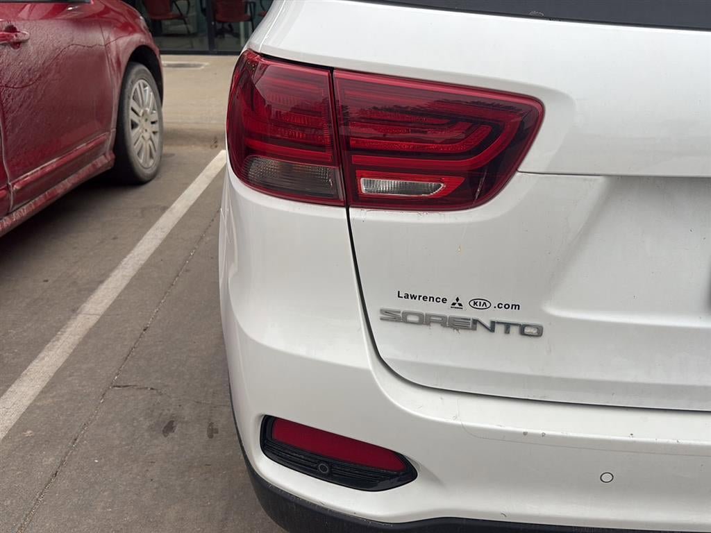 Used 2020 Kia Sorento S w/ Paint Protection Package FWD image 6